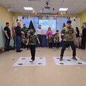 Торжественно поздравляем!